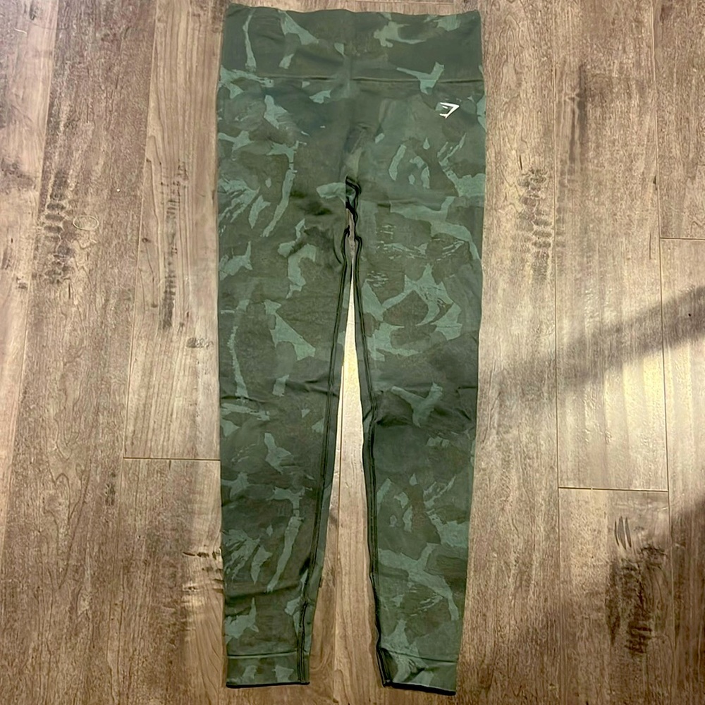 Gymshark Women's High-Waist Camo Leggings - Green